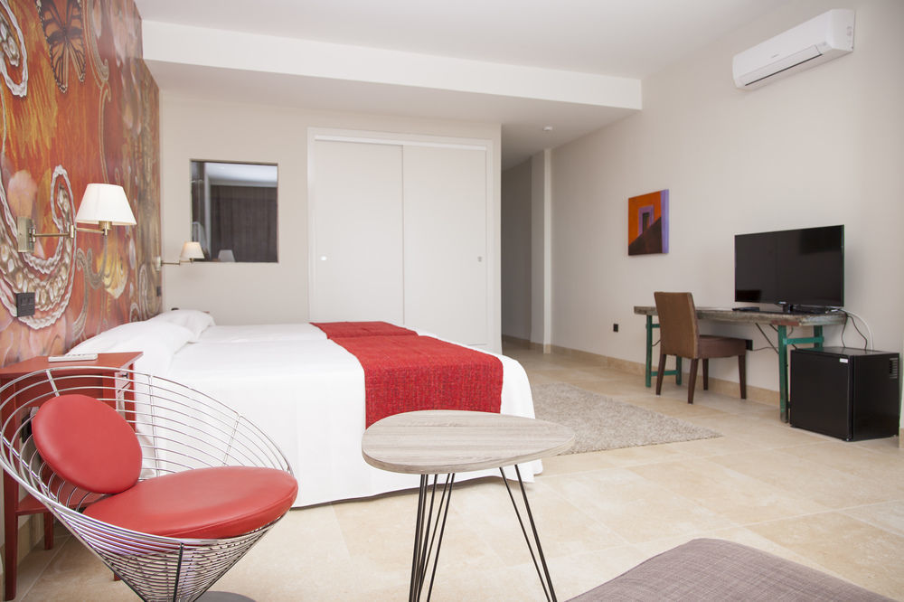 Hotel Miba ซาโลเบรญา ภายนอก รูปภาพ